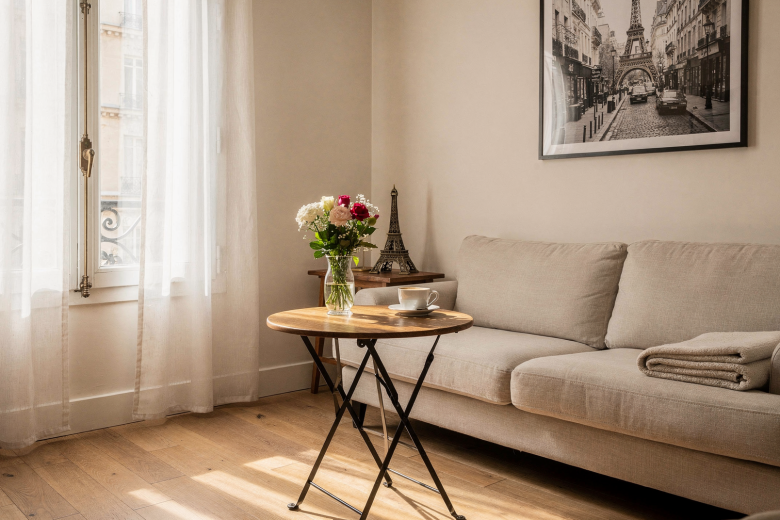How to Talk About Your Home in French